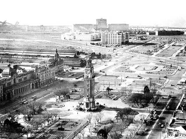 Retiro Plaza San Martin Buenos Aires Secrets