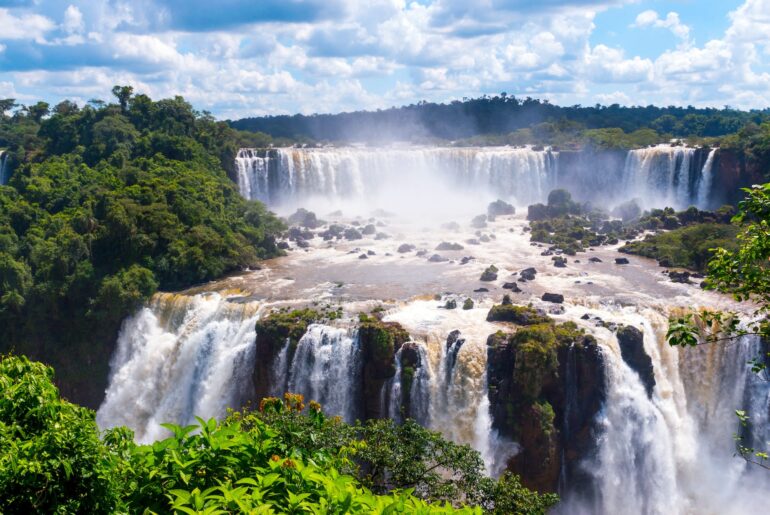 De Buenos Aires a las Cataratas del Iguazú