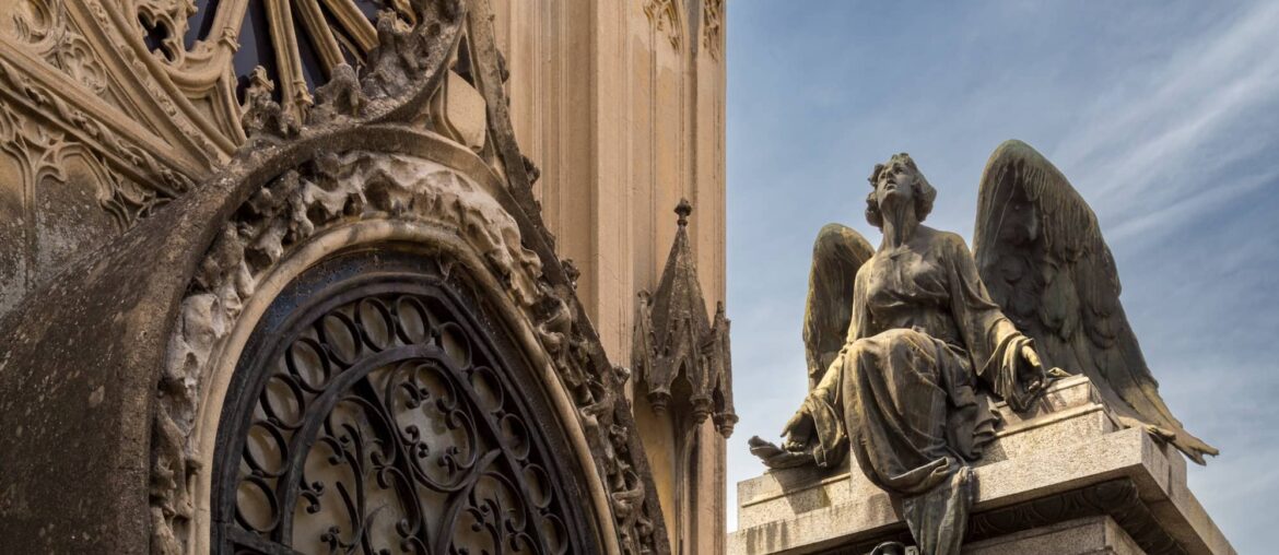 Recoleta Cemetery Guide